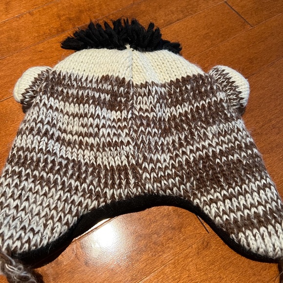 Monkey hat and mittens - Picture 2 of 10